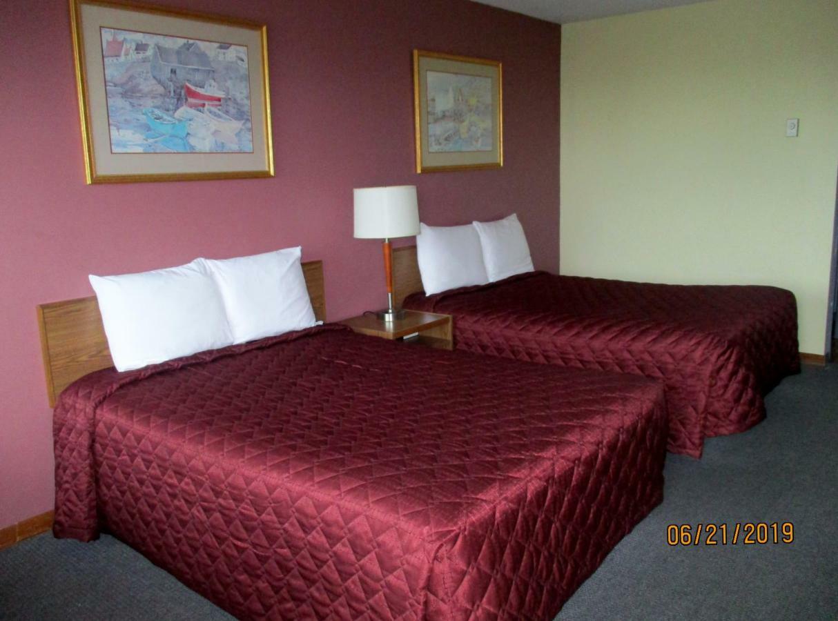 Tidal Bore Inn Truro Szoba fotó